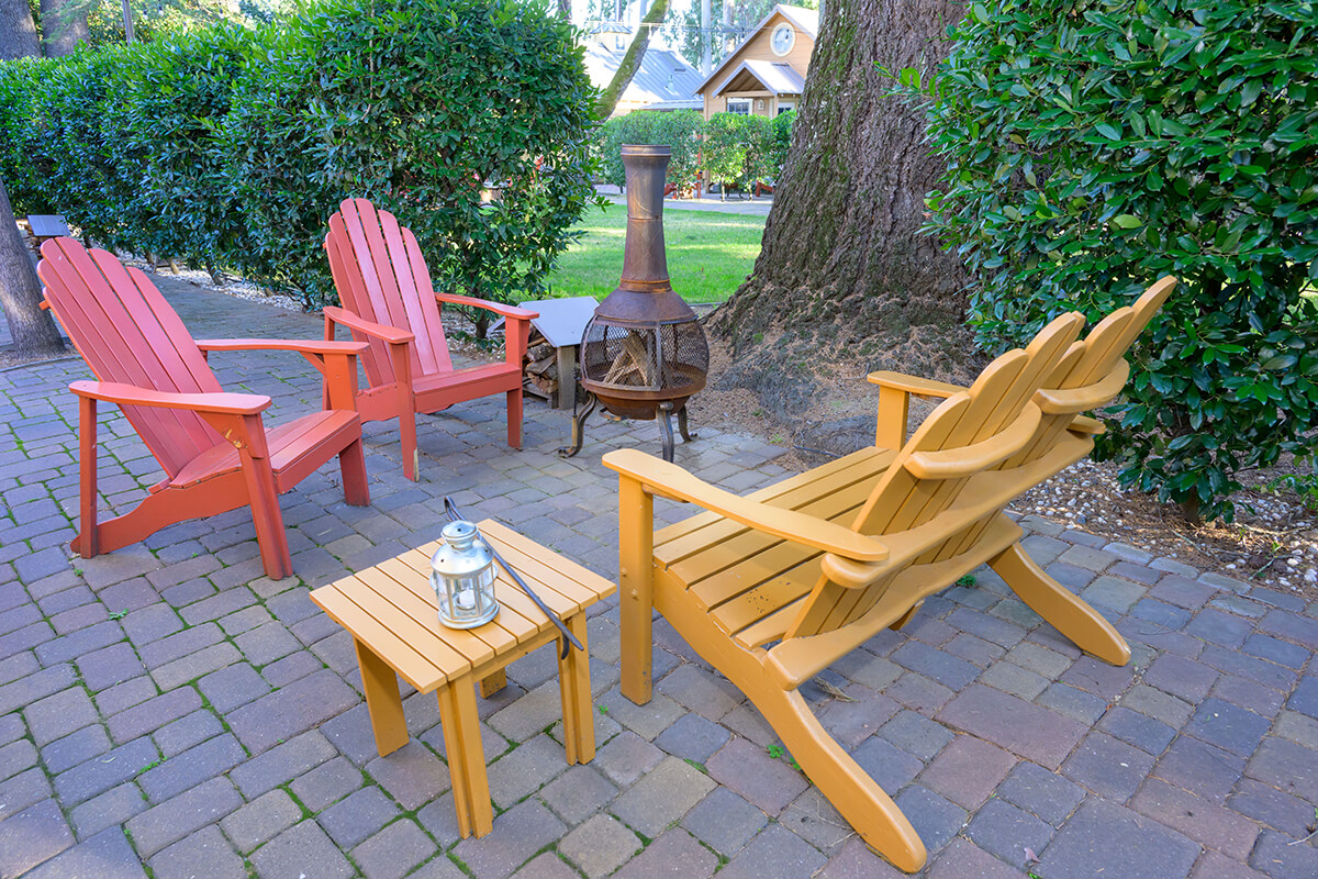 Napa Cottages Romanic King private porch swing